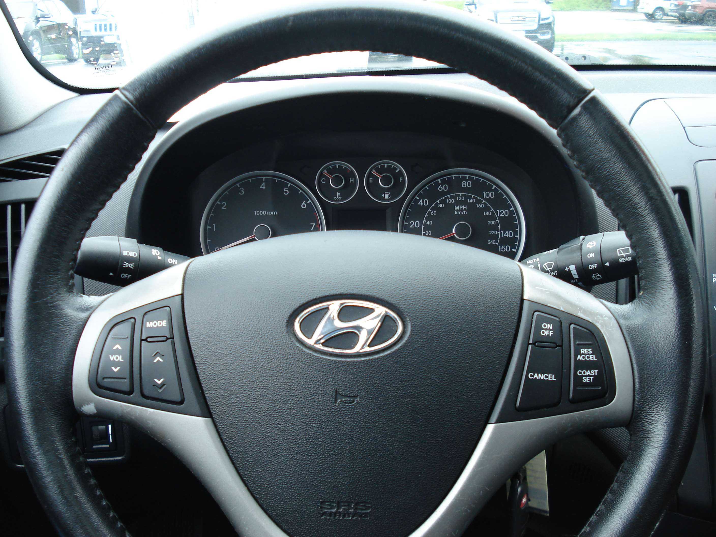 Hyundai Elantra Touring Image 16